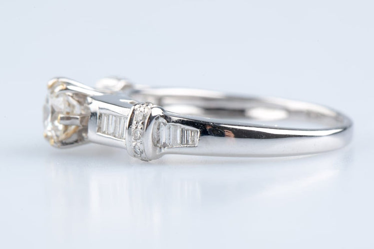 Bague 54 Alliance diamant en or blanc 18K avec diamants taille baguette 58 Facettes BG1117357-107