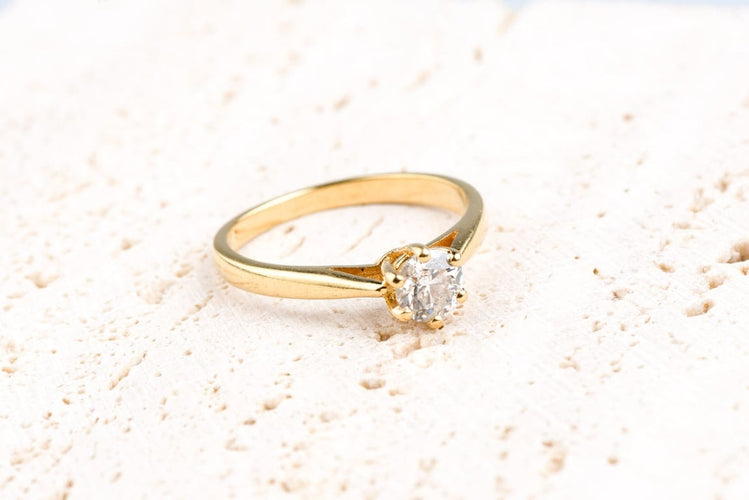 Bague 51 Bague solitaire en or jaune et blanc 18K avec diamant 58 Facettes BGALL50VS1-107