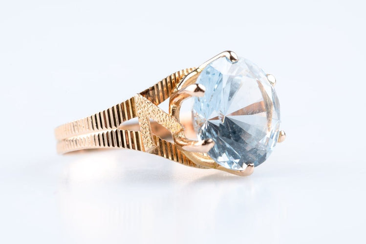 Bague 54 Bague topaze bleue en or blanc 18K 58 Facettes BGTOPOC613-107