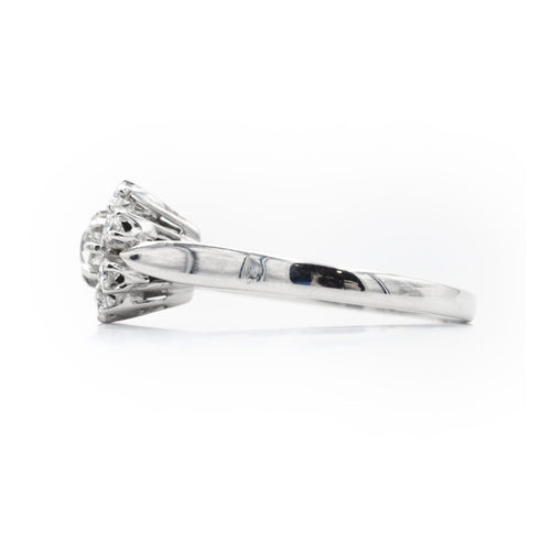 Bague Bague marguerite en or 18 carats avec diamants 58 Facettes 22438