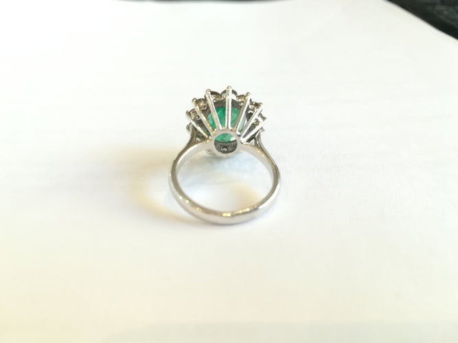 Bague 51 Bague marguerite - Émeraude et diamants en or blanc 750 58 Facettes 01348