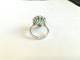Bague 51 Bague marguerite - Émeraude et diamants en or blanc 750 58 Facettes 01348