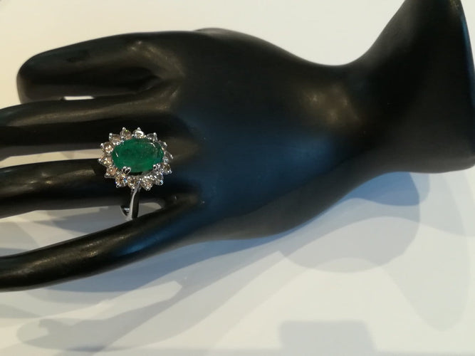 Bague 51 Bague marguerite - Émeraude et diamants en or blanc 750 58 Facettes 01348