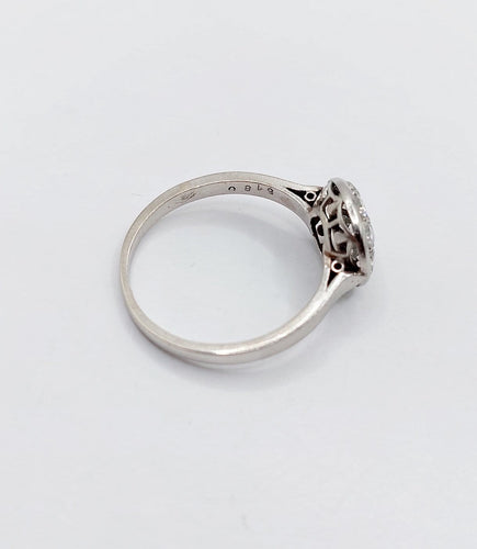 Bague 53 Bague marguerite Art déco en platine et diamants 0,55 ct 58 Facettes A06699