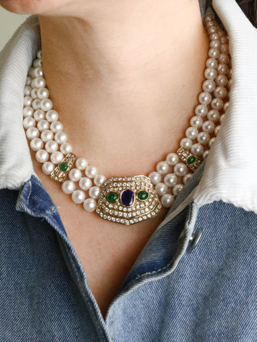 Boucles d'oreilles Parure REPOSSI collier de perles et clips saphirs émeraudes diamants 58 Facettes 1242.1
