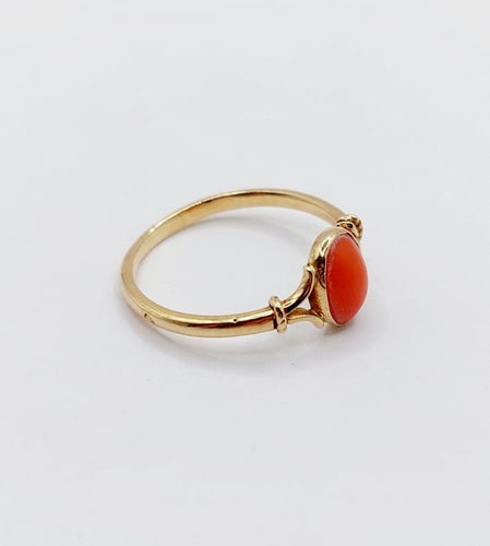 Bague 52 Bague Art déco en or 18k au cabochon de corail 58 Facettes A06719