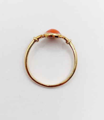 Bague 52 Bague Art déco en or 18k au cabochon de corail 58 Facettes A06719