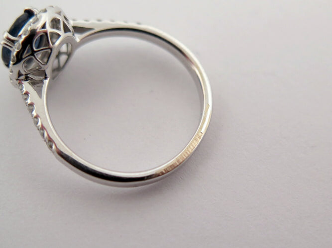 Bague 53 bague sertie saphir 1.33 ct & diamants 0.58 ct 53 en or blanc 3.15 gr 58 Facettes 273386