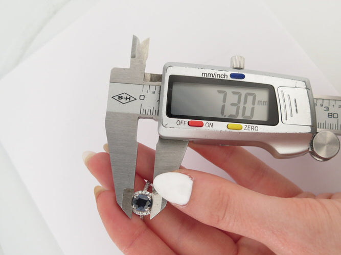 Bague 53 bague sertie saphir 1.33 ct & diamants 0.58 ct 53 en or blanc 3.15 gr 58 Facettes 273386