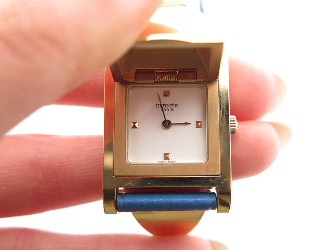 Montre vintage montre HERMES medor pm 27mm plaque or cuir epsom bleu quartz 58 Facettes 273322