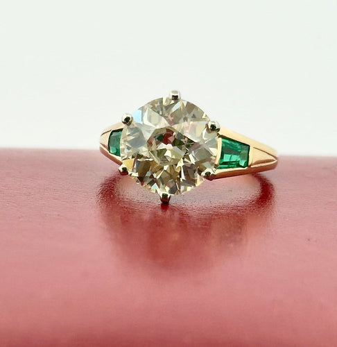 Bague 52 Solitaire - Bague en or jaune 18 carats et platine, diamant 3,85 carats et émeraudes 58 Facettes sku