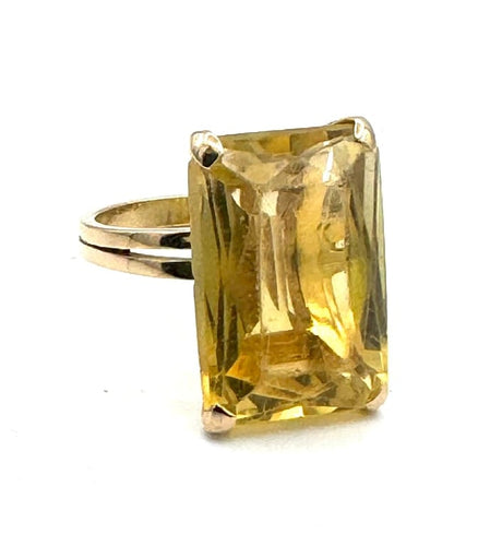 Bague 53 Bague vintage en or jaune 18 carats et citrine 58 Facettes 240399