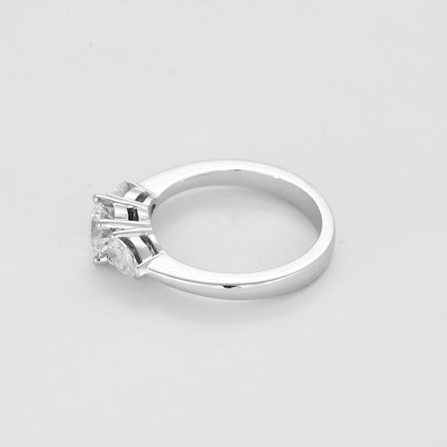Bague 54 Bague solitaire en or blanc et diamant 58 Facettes B260080