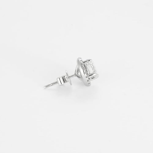 Boucles d'oreilles Boucles d’oreilles en or blanc 18 carats et diamants 58 Facettes BO-01