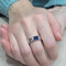 Bague 54 Bague - Saphir et diamants en or blanc 18k 58 Facettes T6