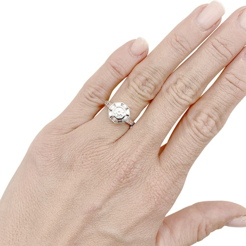 Bague 48 Bague Mellerio en platine et diamants. 58 Facettes 35408