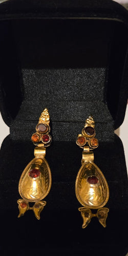 Boucles d'oreilles Boucles d'oreilles géorgiennes catalanes en or 18 ct et grenats hessonites 58 Facettes 1