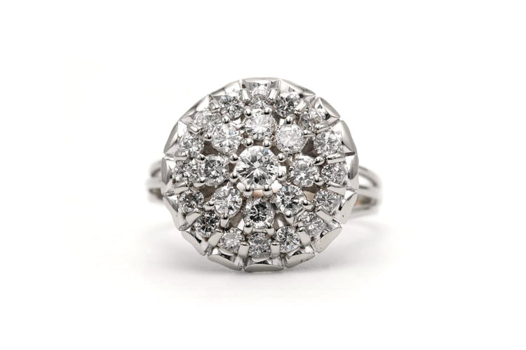 Bague 54 Bague années 50 en or blanc 18 carats et diamants taille brillant 58 Facettes 23501