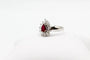 Bague 58 Bague rubis poire entouré de diamants en or blanc 585 58 Facettes 250019