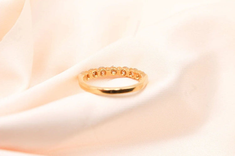 Bague 51 Bague demi-alliance en or jaune avec 7 diamants baguette 0,60 ct 58 Facettes 240240