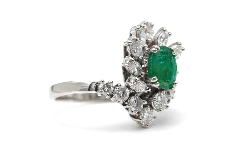 Bague 52 Bague années 70 en or blanc, émeraude et diamants 58 Facettes 23539