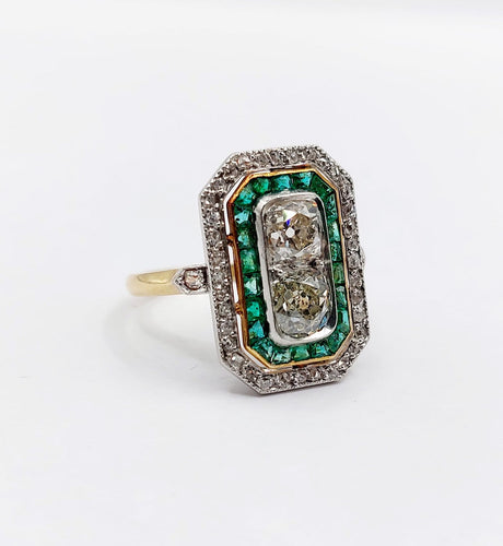 Bague 49.5 Bague marquise Art déco en or 18k et platine, diamants et émeraudes 58 Facettes A06751