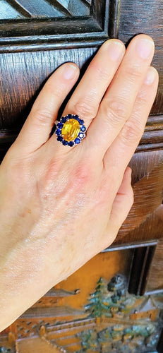 Bague 52 Bague marguerite saphir jaune en or blanc 18 carats 58 Facettes 609