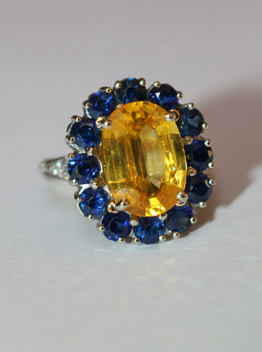 Bague 52 Bague marguerite saphir jaune en or blanc 18 carats 58 Facettes 609