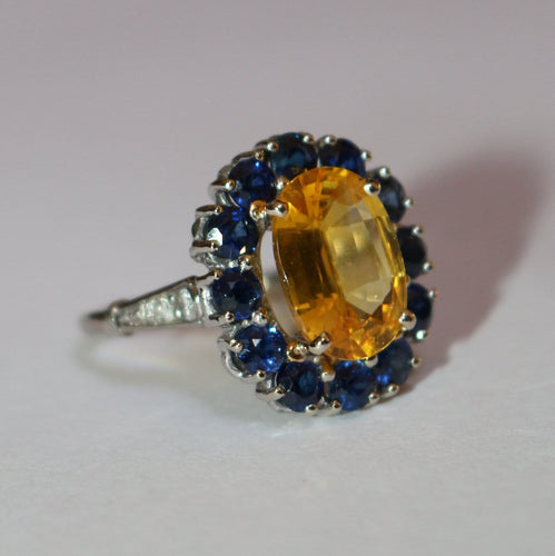Bague 52 Bague marguerite saphir jaune en or blanc 18 carats 58 Facettes 609