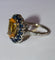 Bague 52 Bague marguerite saphir jaune en or blanc 18 carats 58 Facettes 609