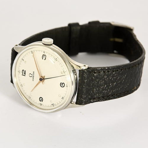 Montre Omega - Montre en acier réf. 2324/10 cadran blanc chiffres arabes 58 Facettes A0932