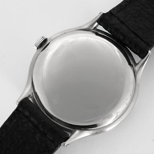 Montre Omega - Montre en acier réf. 2324/10 cadran blanc chiffres arabes 58 Facettes A0932
