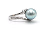 Bague 54 Bague contemporaine en or blanc 18 carats avec perle et diamants 8/8 58 Facettes 22662