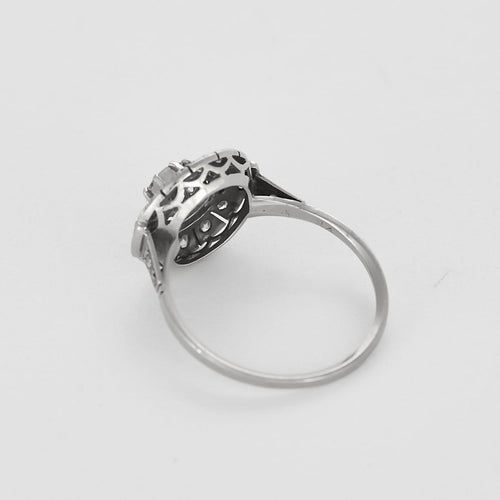 Bague 55 Élégante bague de style Art Déco en or blanc et diamants 58 Facettes B260008