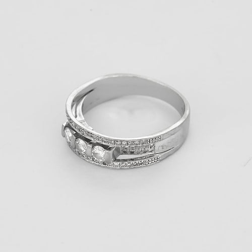 Bague 53 Bague Trilogie en or blanc et diamants 58 Facettes B260017