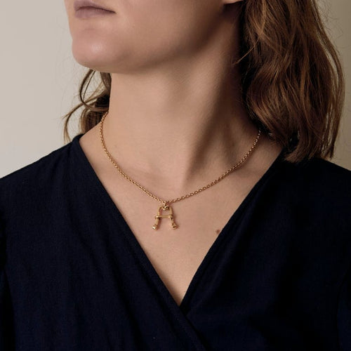 Pendentif Gucci Vintage - Pendentif lettre A en or jaune 18K 58 Facettes BIA1312X2