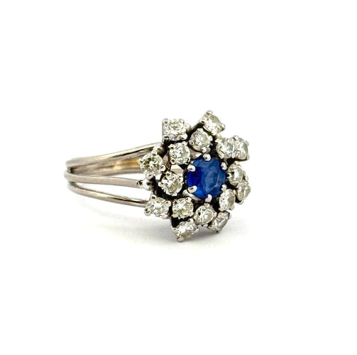 Bague 52 Bague fleur ancienne en or blanc 18 carats, diamants et saphir 58 Facettes 90830/ac12717