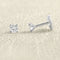 Boucles d'oreilles Puces d'oreilles Alpha Or blanc et Diamants 58 Facettes 66000167