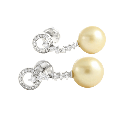 Boucles d'oreilles Boucles d'oreilles pendants en or blanc, perles et diamants 58 Facettes 661D00003
