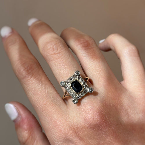 Bague 60 Bague ancienne en or jaune 750 et argent 925, saphir et diamants 58 Facettes 260017SP