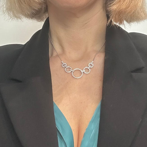 Collier Collier en or blanc pavé de diamants 58 Facettes Z15B51803