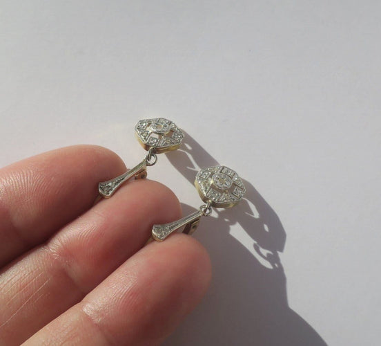 Boucles d'oreilles Boucles d’oreilles dormeuses pendantes Art déco en or jaune, platine et diamants 58 Facettes Boucles d'oreilles