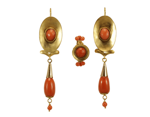 Bague 58 Parure ancienne - Boucles d’oreilles et bague en or jaune 14 carats et corail 58 Facettes 7694