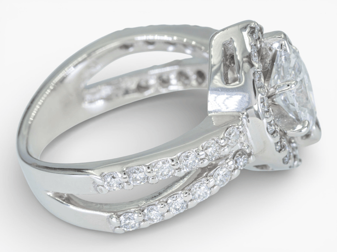 Bague 53 HRD - Bague entourage en or blanc 14 ct et diamants 2,03 ct 58 Facettes J260000016651