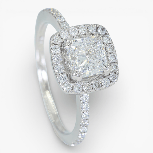 Bague 50 Bague entourage en or blanc 14 ct avec diamants 1,33 ct 58 Facettes IGI 3904104461, GIA 2151800313