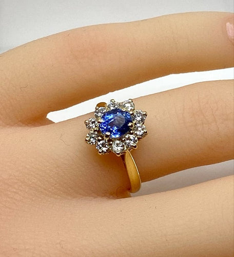 Bague 50 Bague marguerite en or jaune 18 carats avec saphir et diamants 58 Facettes AB682
