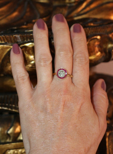 Bague 57.5 Art Déco - Bague ronde en or jaune, rubis et diamants 58 Facettes 539