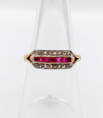 Bague 55 Bague Art déco en or 18k, rubis synthétiques et diamants taille rose 58 Facettes A06770