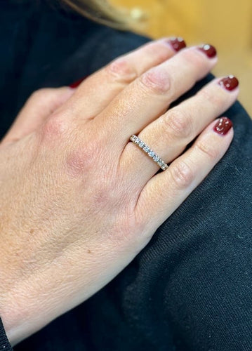 Bague 54 Alliance américaine tour complet en or blanc 18 carats et diamants 58 Facettes 90893-ac12825