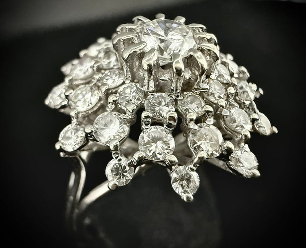 Bague 59 Bague en or blanc 18 carats sertie de diamants 1,20 ct 58 Facettes Bague 56